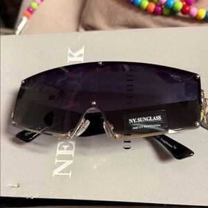 NY Sunglass Oversized Black Sunglasses